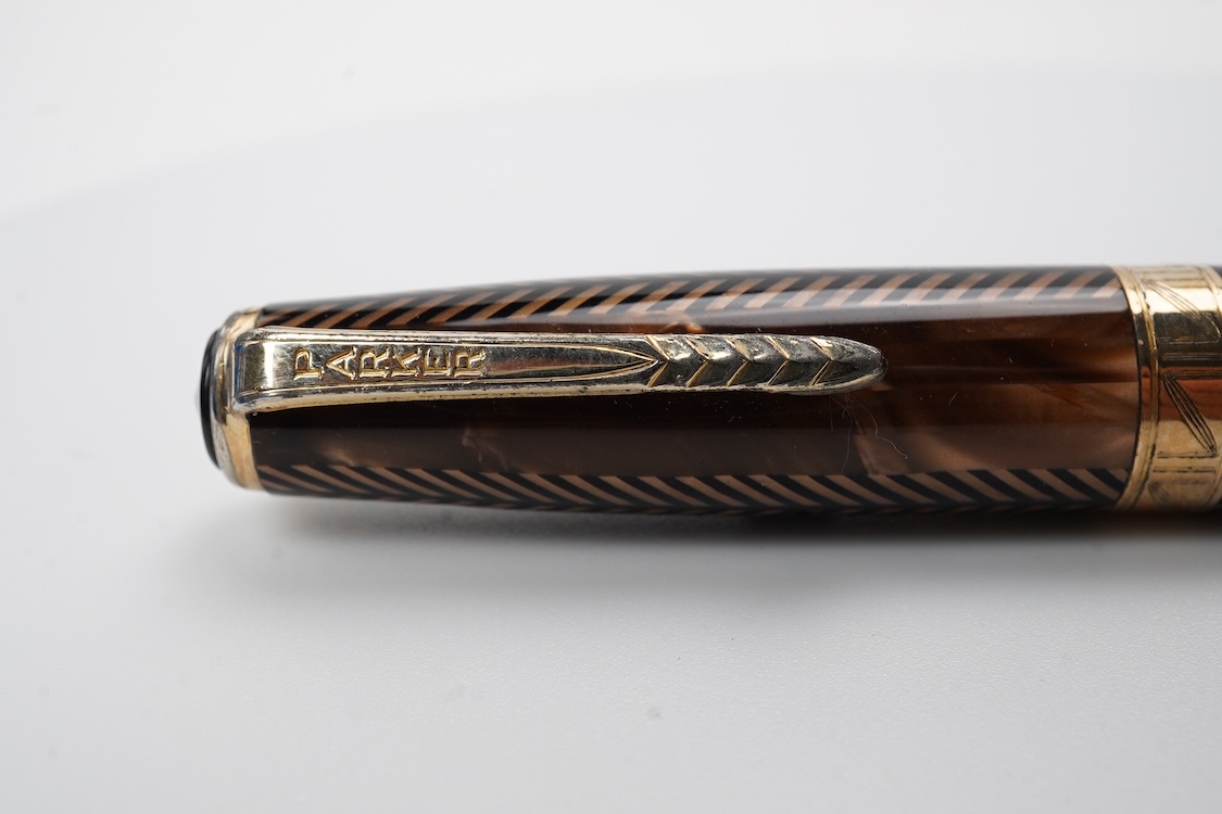 A Parker full size Royal Challenger fountain pen in brown herringbone pattern with Parker 14ct. gold nib - USA